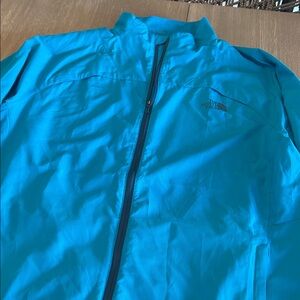 The North Face Men's Vibrant Blue Windbreaker